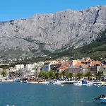 Inmitten Der In Ruhiger Lage By Interhome * Makarska