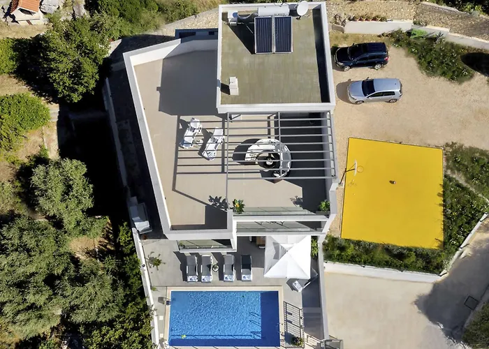 Inmitten Der In Ruhiger Lage By Interhome Holiday home Makarska