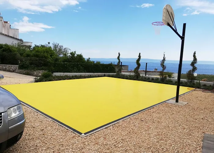 Holiday home Inmitten Der In Ruhiger Lage By Interhome *