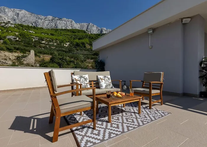 Inmitten Der In Ruhiger Lage By Interhome * Makarska