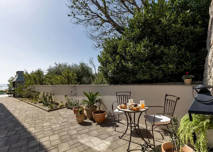 Prázdninový dům Inmitten Der In Ruhiger Lage By Interhome Makarská