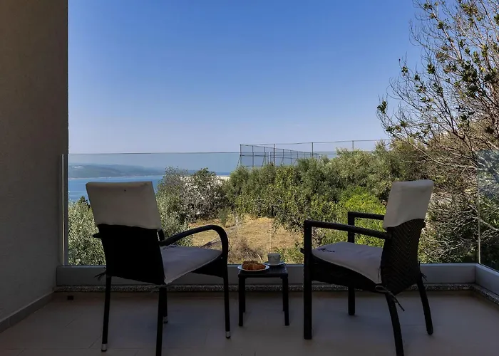 Inmitten Der In Ruhiger Lage By Interhome * Makarska