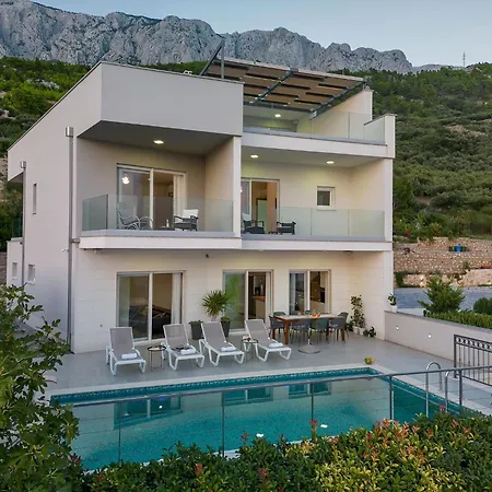 Casa vacanze Inmitten Der In Ruhiger Lage By Interhome