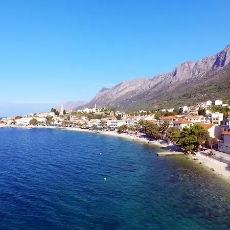 Inmitten Der In Ruhiger Lage By Interhome Makarska