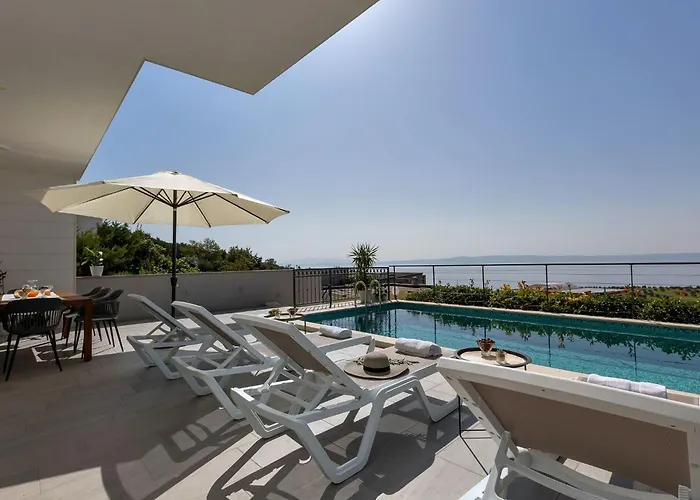 Inmitten Der In Ruhiger Lage By Interhome Makarska