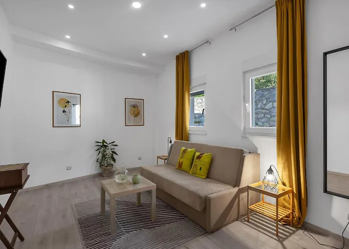 Inmitten Der In Ruhiger Lage By Interhome Dom wakacyjny Makarska