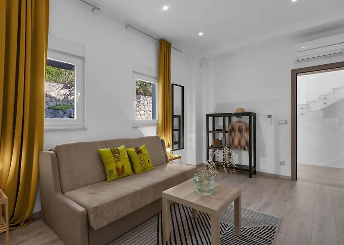 Inmitten Der In Ruhiger Lage By Interhome * Makarska