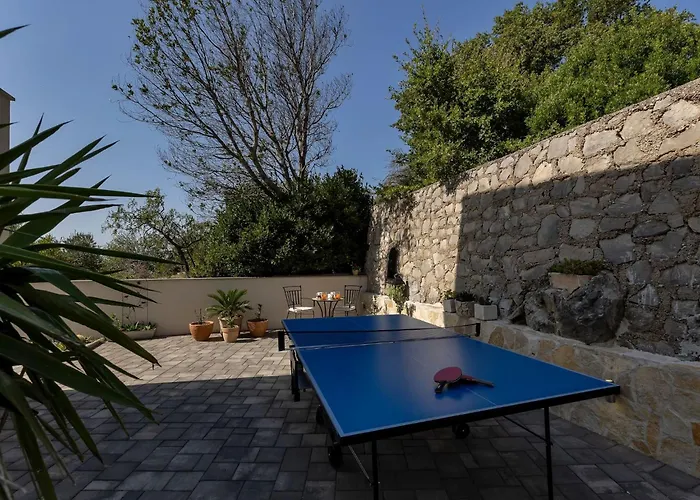 Inmitten Der In Ruhiger Lage By Interhome *