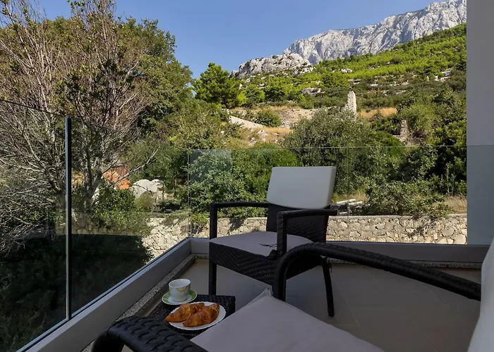 Inmitten Der In Ruhiger Lage By Interhome * Makarska