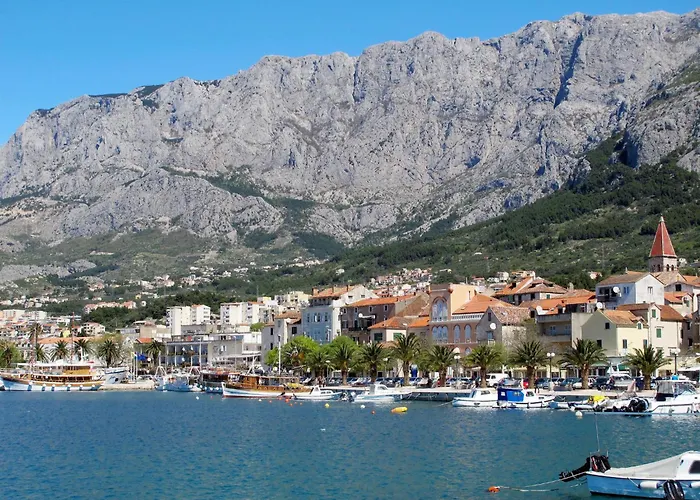 Inmitten Der In Ruhiger Lage By Interhome * Makarska